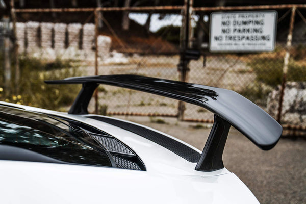 1016 Industries Carbon Wing Audi R8 4S