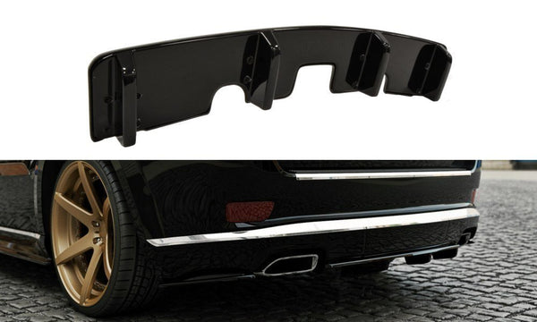CENTRAL REAR SPLITTER Jeep Grand Cherokee WK2 Summit FACELIFT (with a vertical bar) Maxton Design