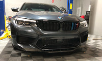 Becquet de lèvre de pare-chocs avant en fibre de carbone de style R pour BMW M5 F90